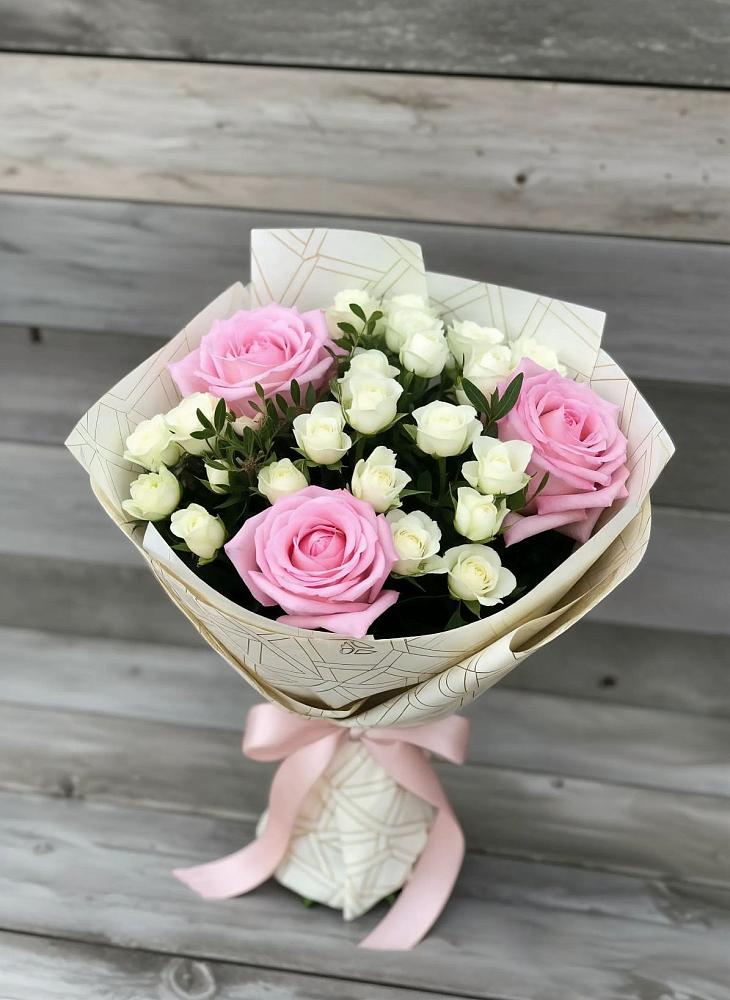 Букет цветов из: Розы в Сива