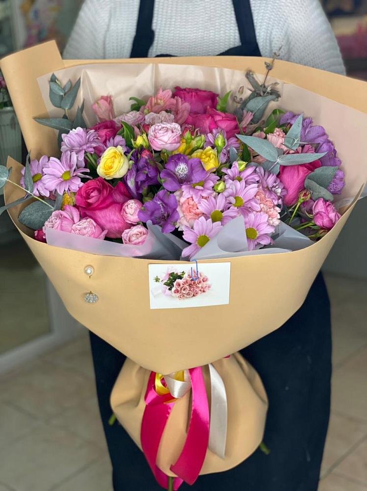 Букет цветов из: Хризантемы, Гвоздики и Альстромерии в Сива