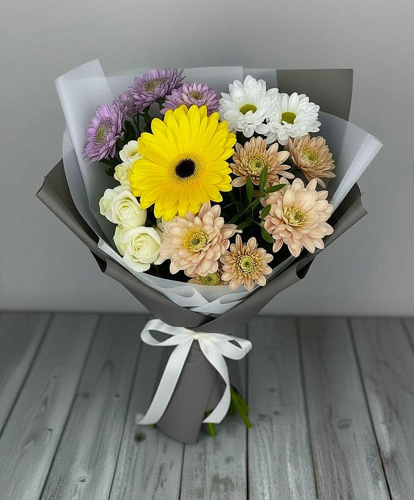 Букет цветов из: Розы, Герберы и Хризантемы в Сива