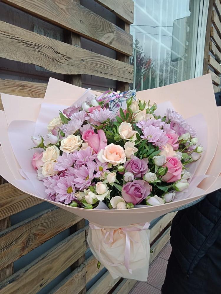 Букет цветов из: Розы и Хризантемы в Сива