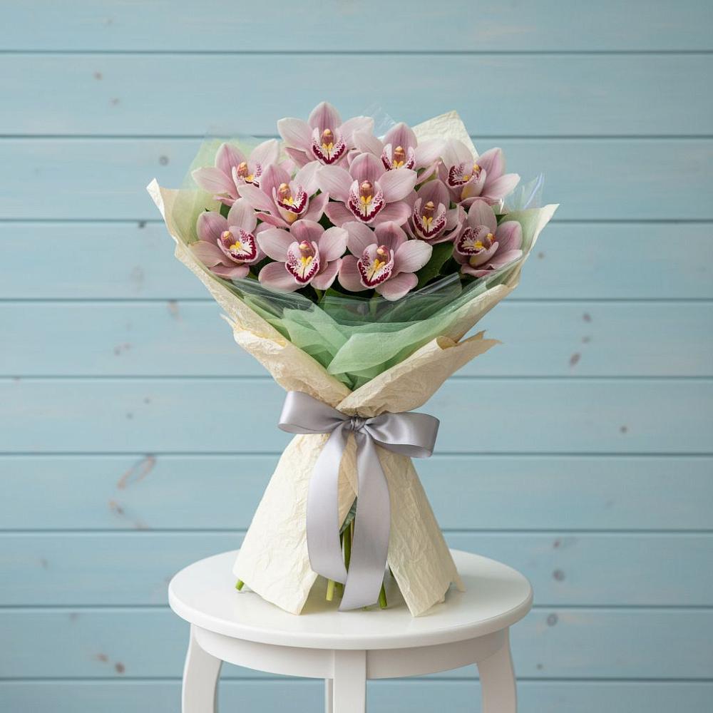 Букет цветов из: Орхидеи и Розы в Сива