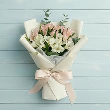 Букет цветов из:  Альстромерии в Сива