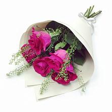 Букет цветов из:  Розы в Сива