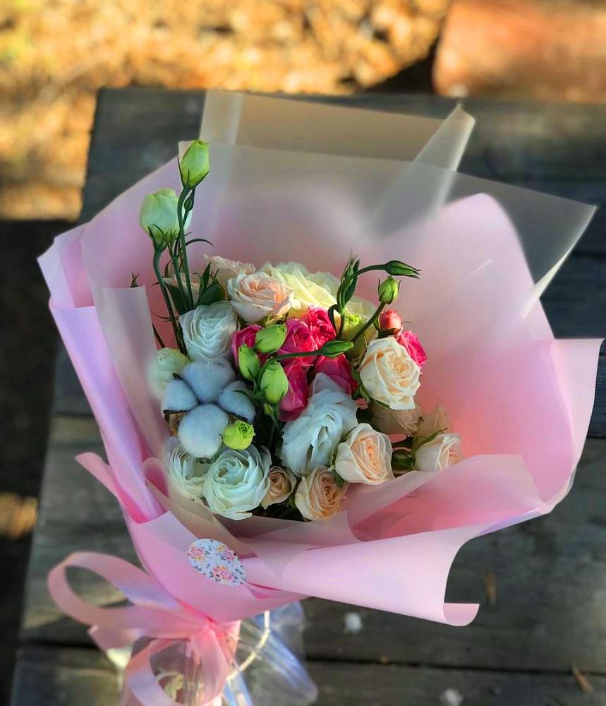 Букет цветов из: Розы и Лизиантусы в Сива