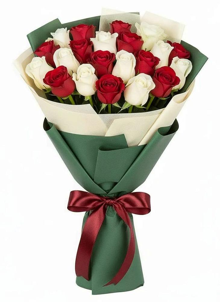 Букет Микс из красных и белых роз в Сива