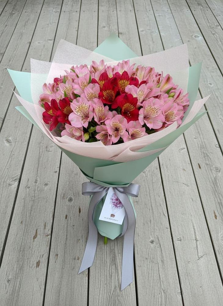 Букет цветов из: Альстромерии в Сива