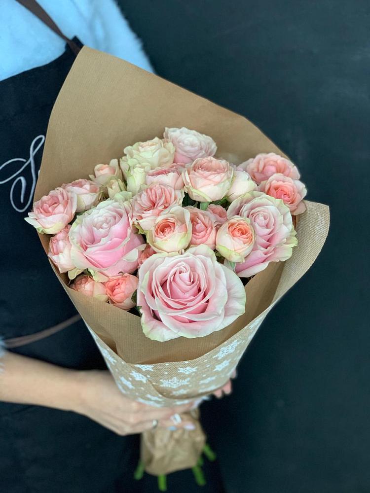 Букет цветов из: Хризантемы и Розы в Сива