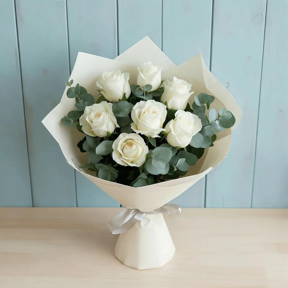 Букет Белые розы в Эвкалипте в Сива