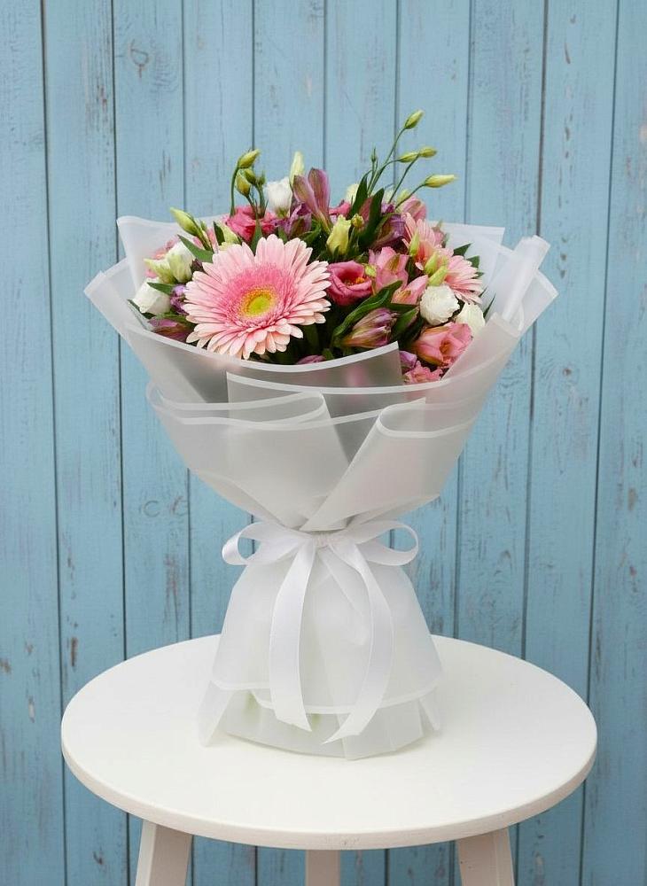 Букет цветов из: Герберы, Альстромерии и Лизиантусы в Сива