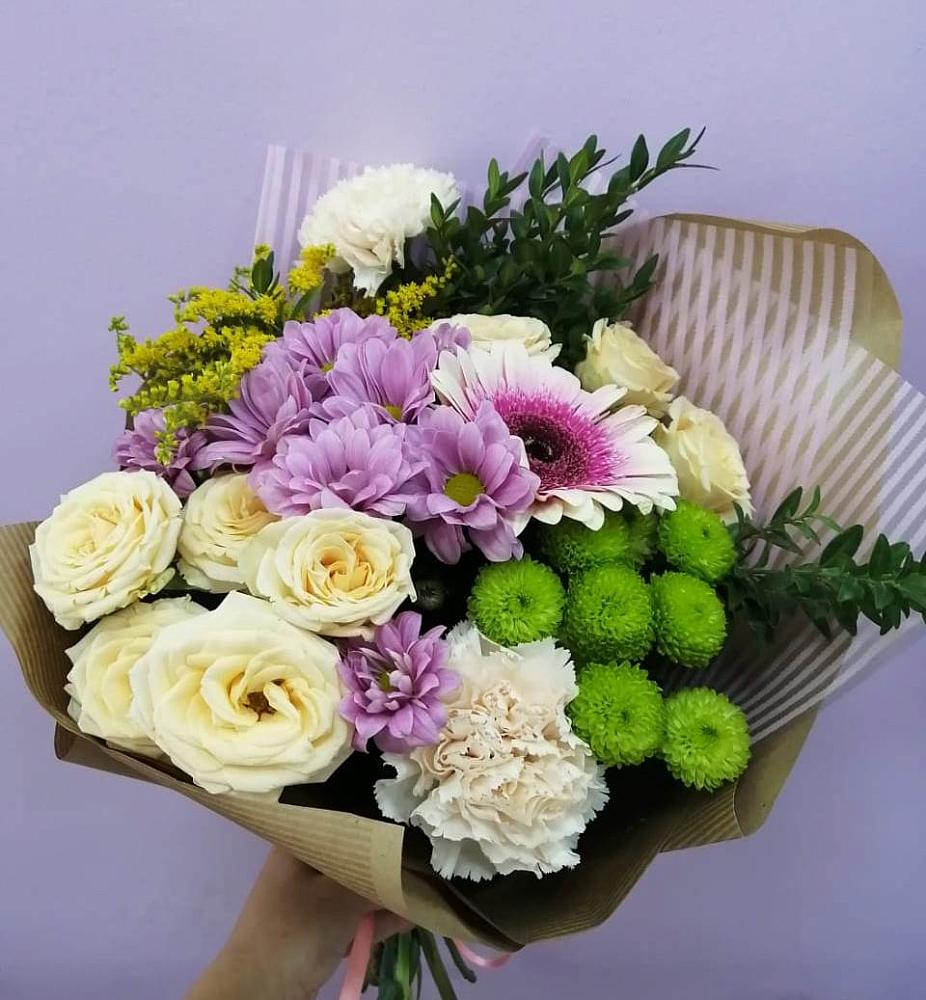 Букет цветов из: Хризантемы, Розы, Гвоздики и Герберы в Сива