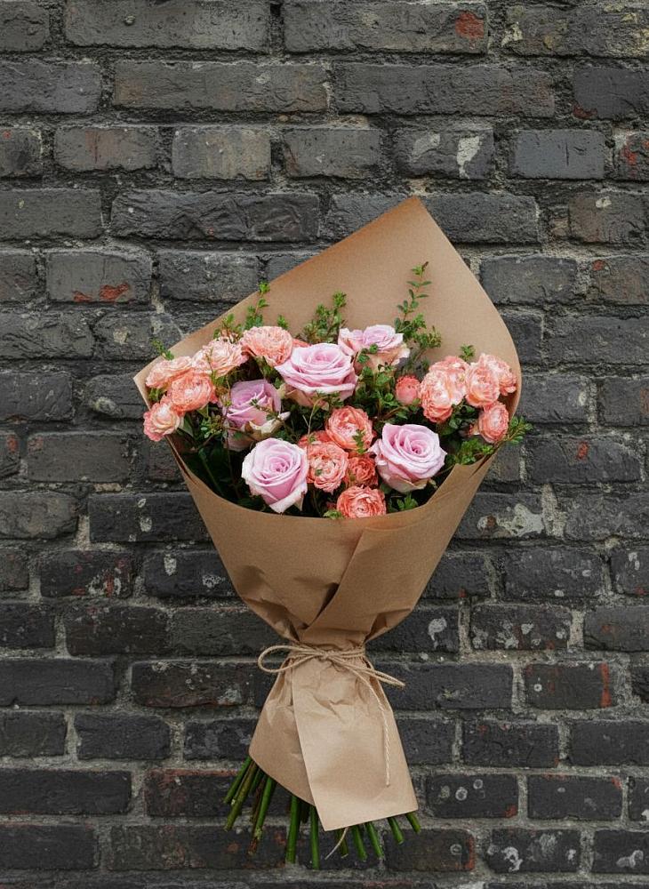 Букет цветов из: Розы в Сива