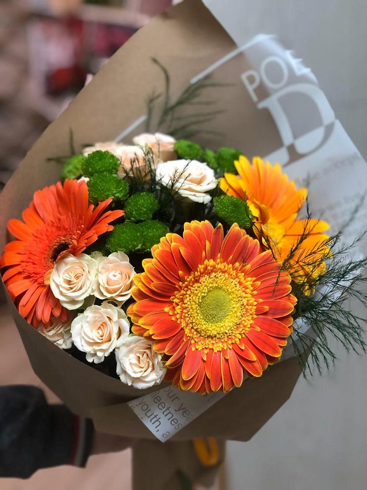 Букет цветов из: Герберы, Хризантемы и Розы в Сива