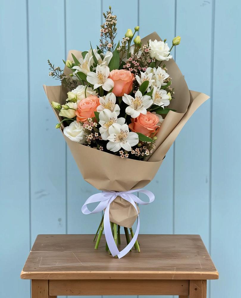 Букет цветов из: Альстромерии, Лизиантусы, Розы и Хризантемы в Сива