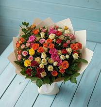 Букет Микс из разноцветных кустовых роз в Сива