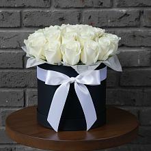 Цветочная композиция из Розы в шляпной коробке в Сива